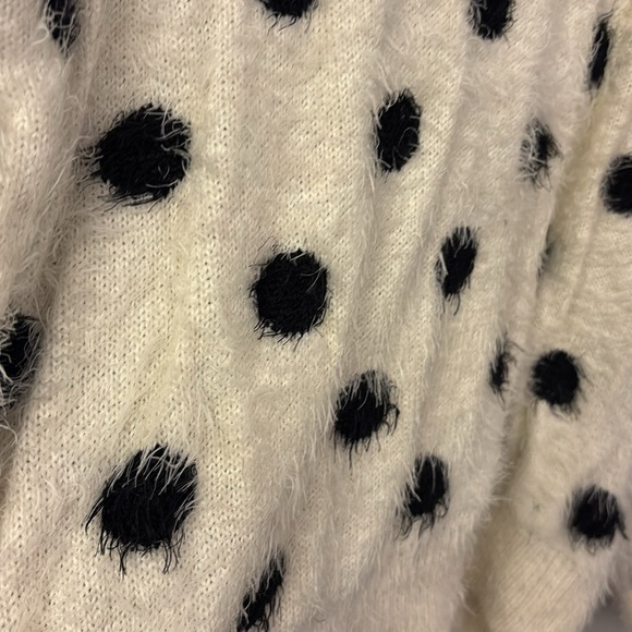 💜Wednesday’s Girl Jumper In Fluffy Spot Knit For Women Cream Black Spot size L - Picture 6 of 10